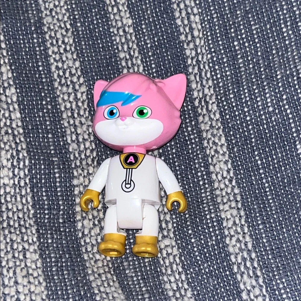 Ryan's World Alpha Lexa action figure ~Pink and White Cat